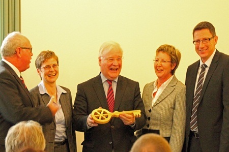 Schlüsselübergabe FGZ Osnabrück: Schwenke, Zurbrüggen, Busemann, Bierschenk, Dr. Wenzeck